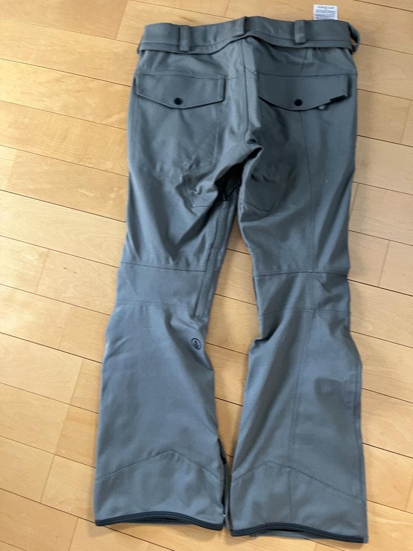 VOLCOM　ボルコム　ARTICULATED PANT Ⅿサイズ　中古
