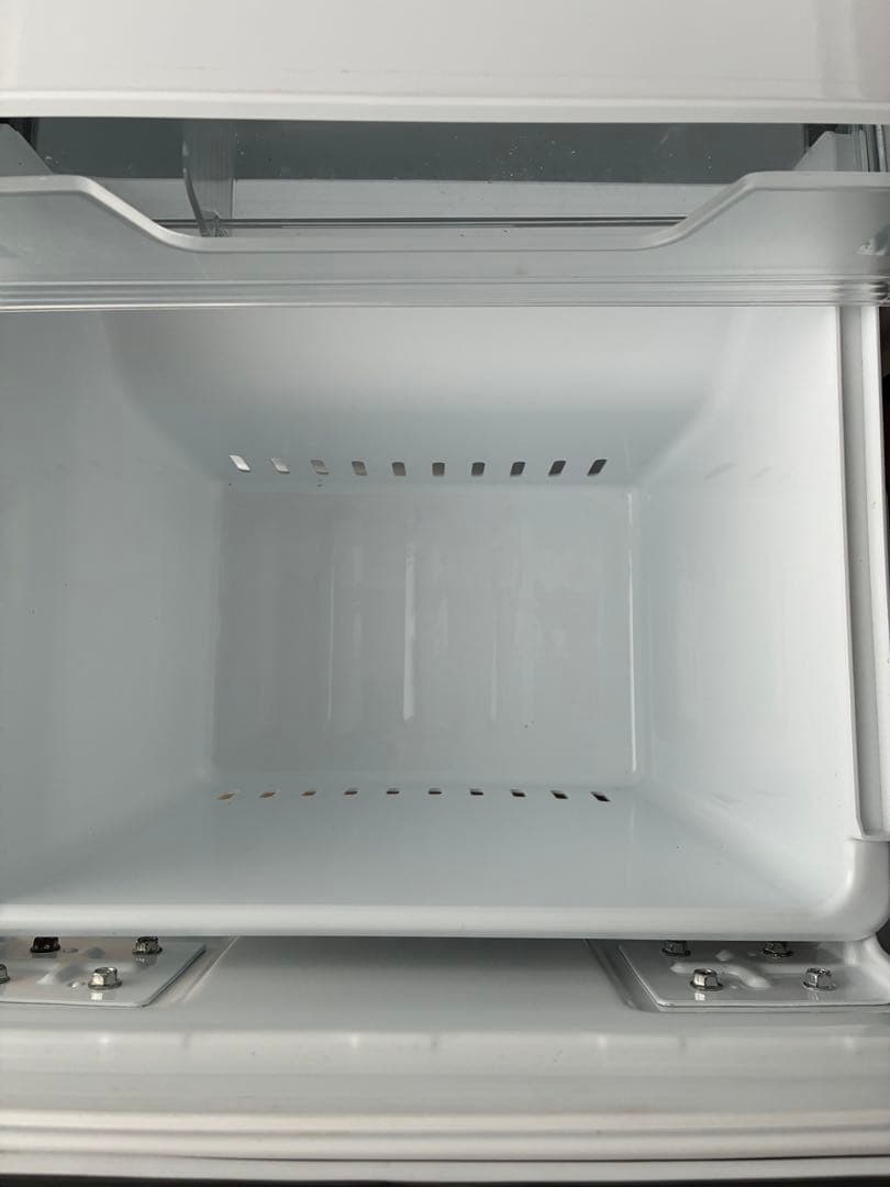 TOSHIBA 小型冷蔵庫　2020年製