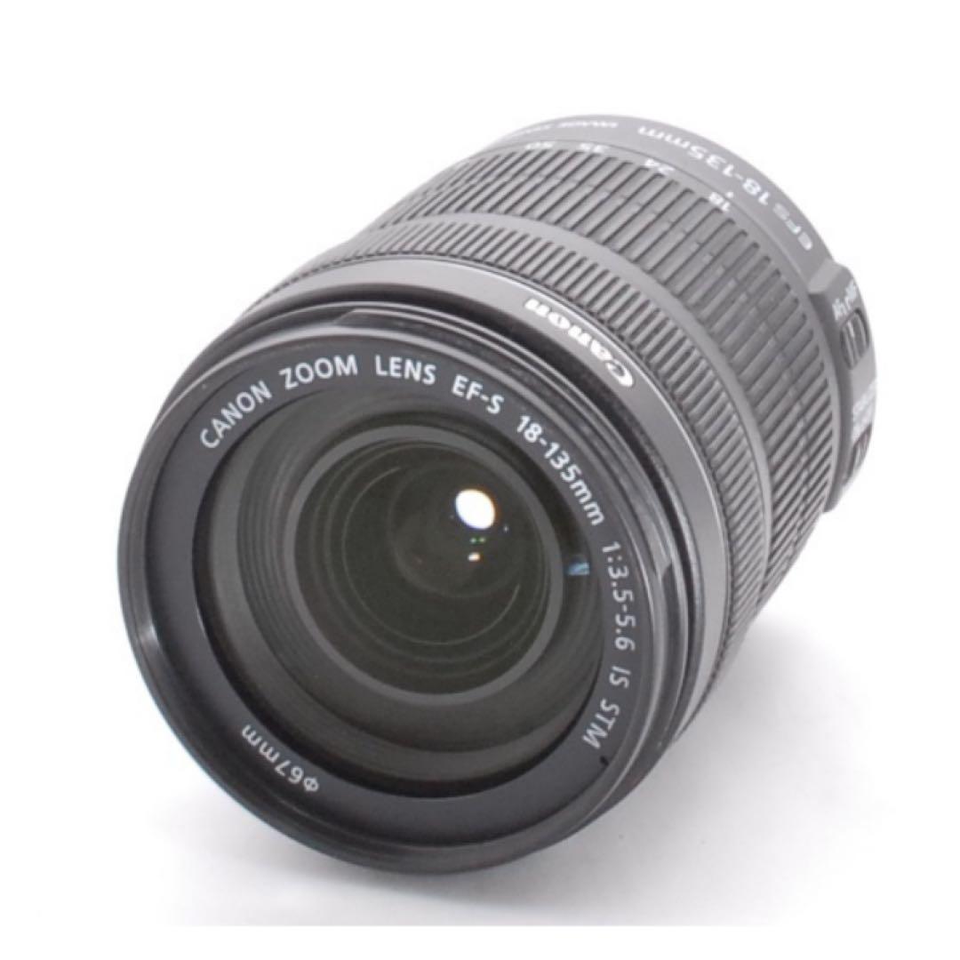 極美品　Canon EF-S 18-135mm f/3.5-5.6 IS STM