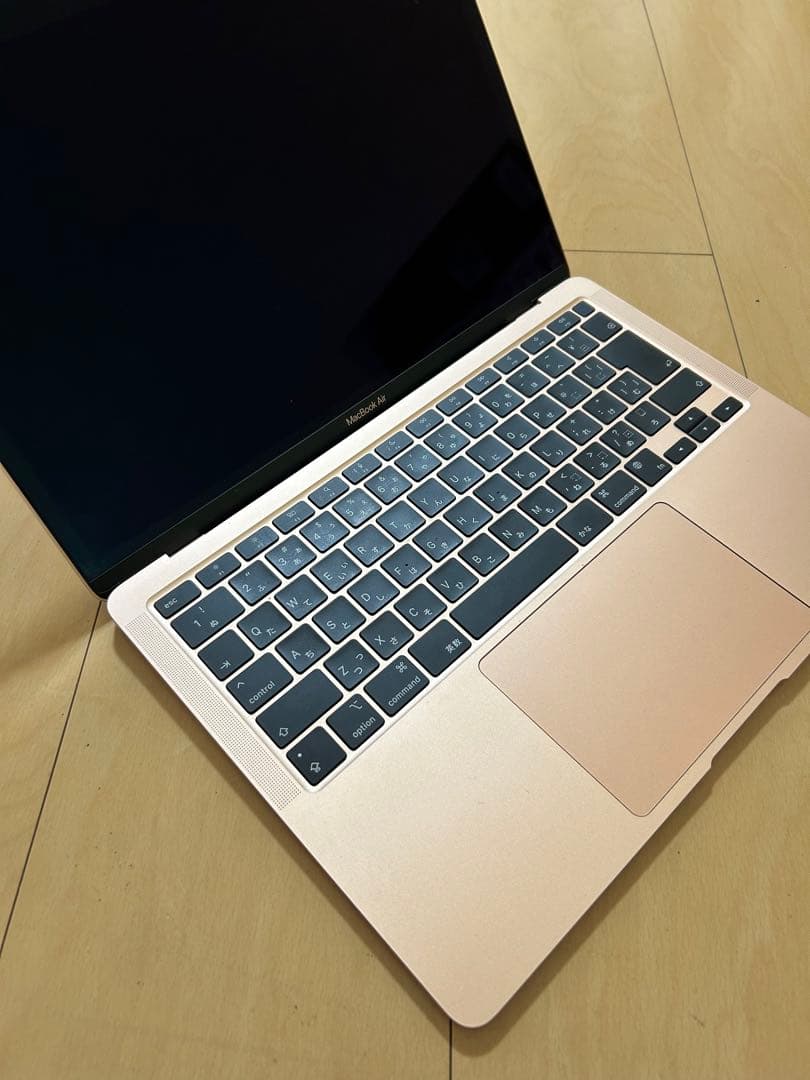 Apple MacBook Air (M1, 2020) 本体　ゴールド