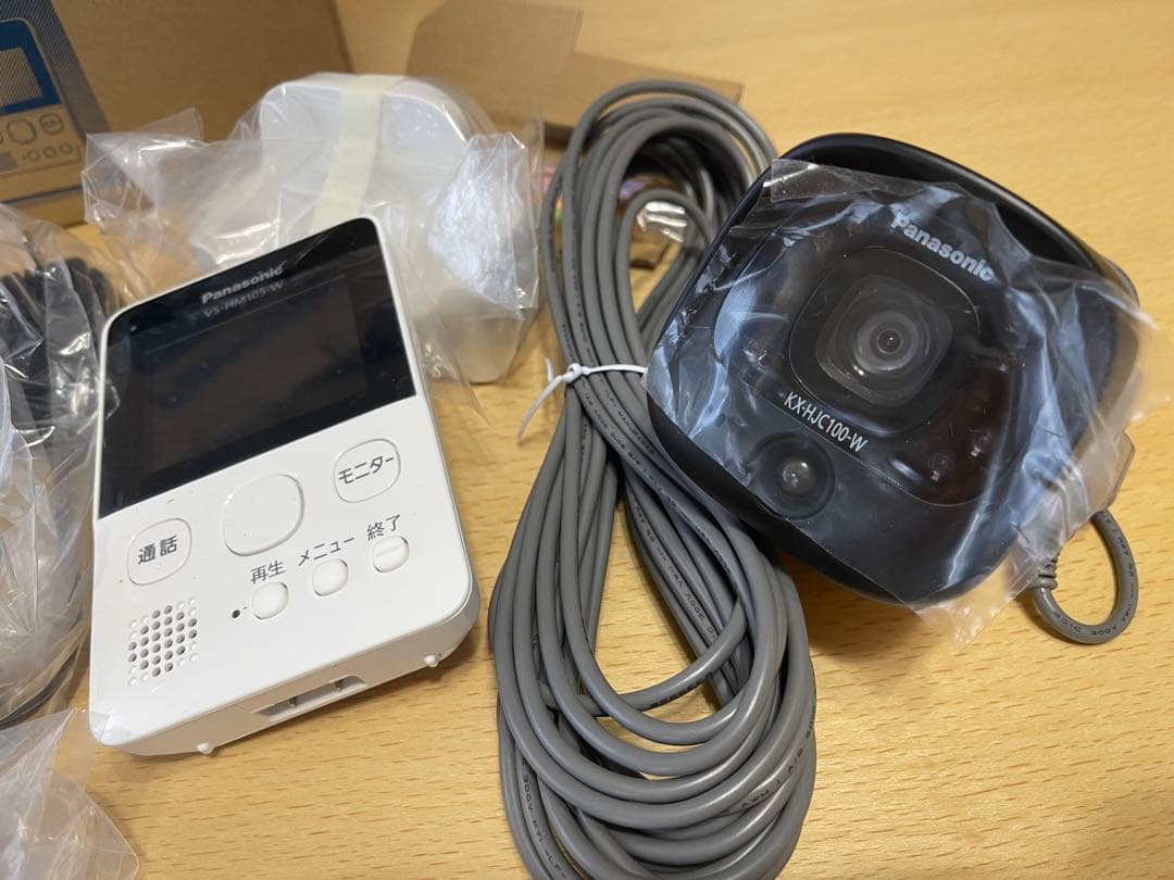 T*4様 パナソニック モニター付　屋外カメラ VS-HC105-W 新品　防犯
