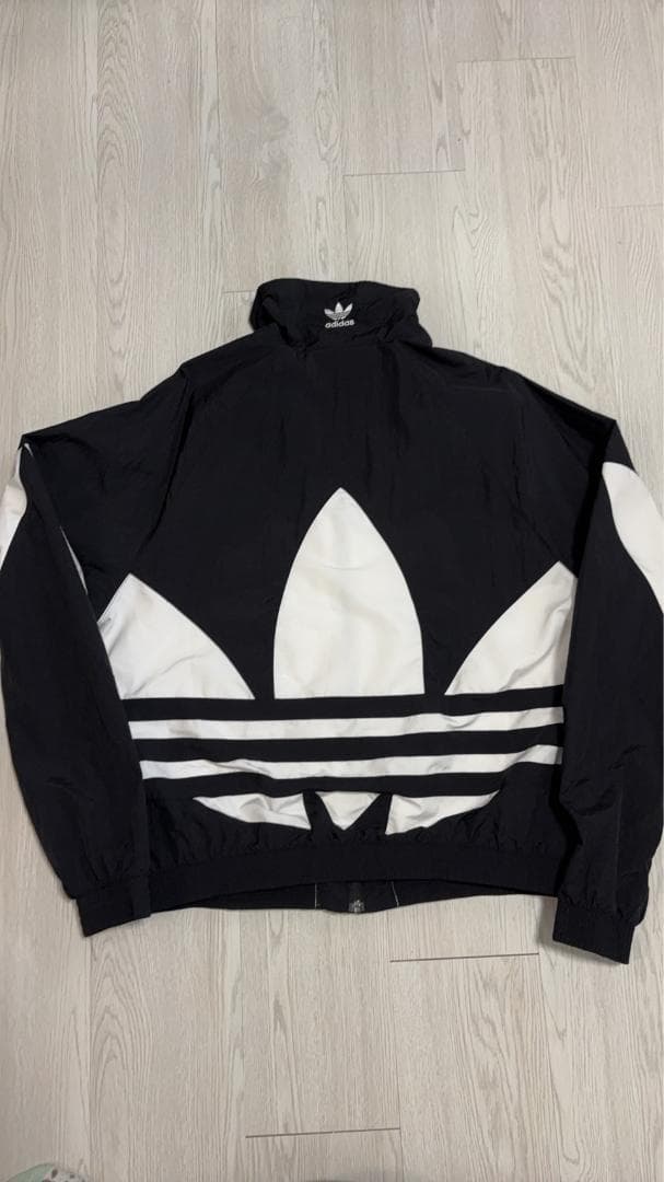 タイムセールadidas 　ブラック　TRACKセットアップ　平成ギャル　Y2K