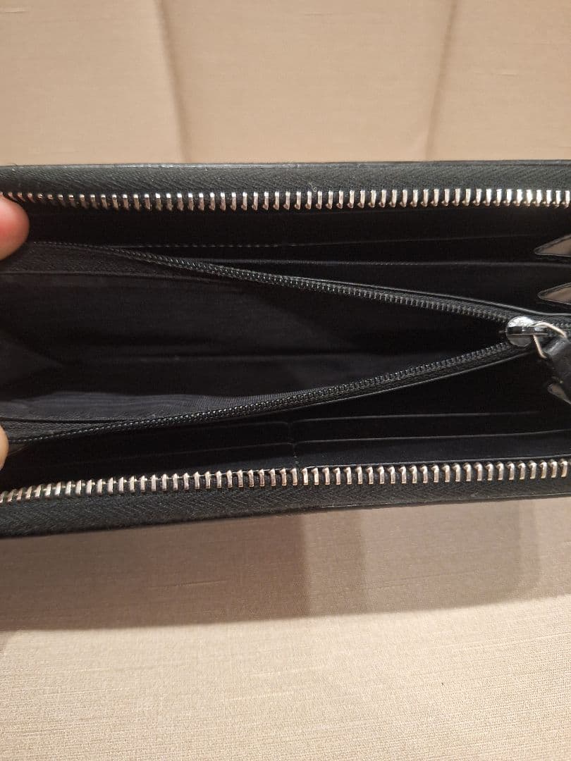 グッチスネーク長財布　グッチGGスプリーム