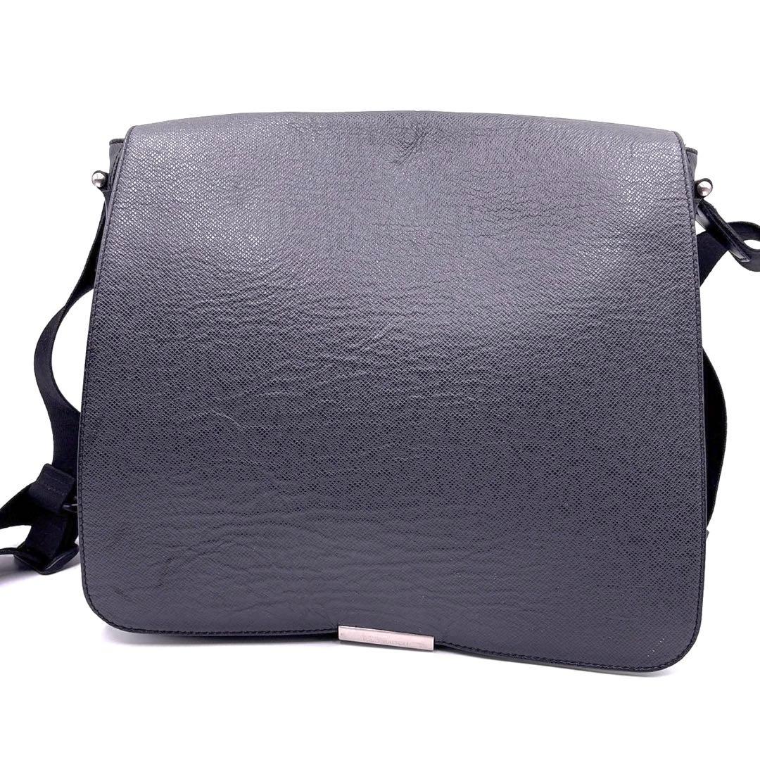 ルイヴィトン　タイガ ヴィクトール ショルダーバッグ 25080606