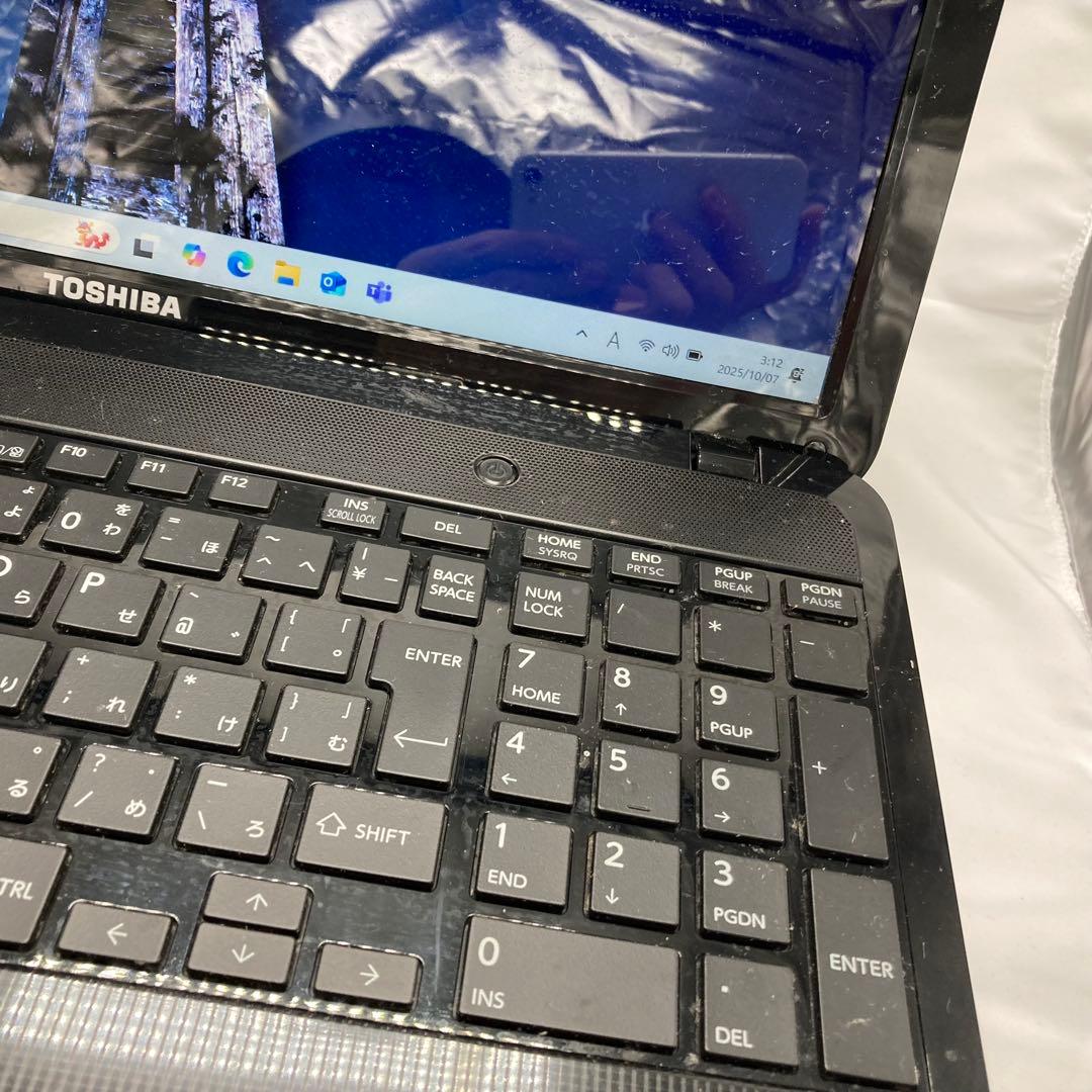 高性能ノートパソコン 大画面 バッテリー良好！ 東芝 オフィス 09