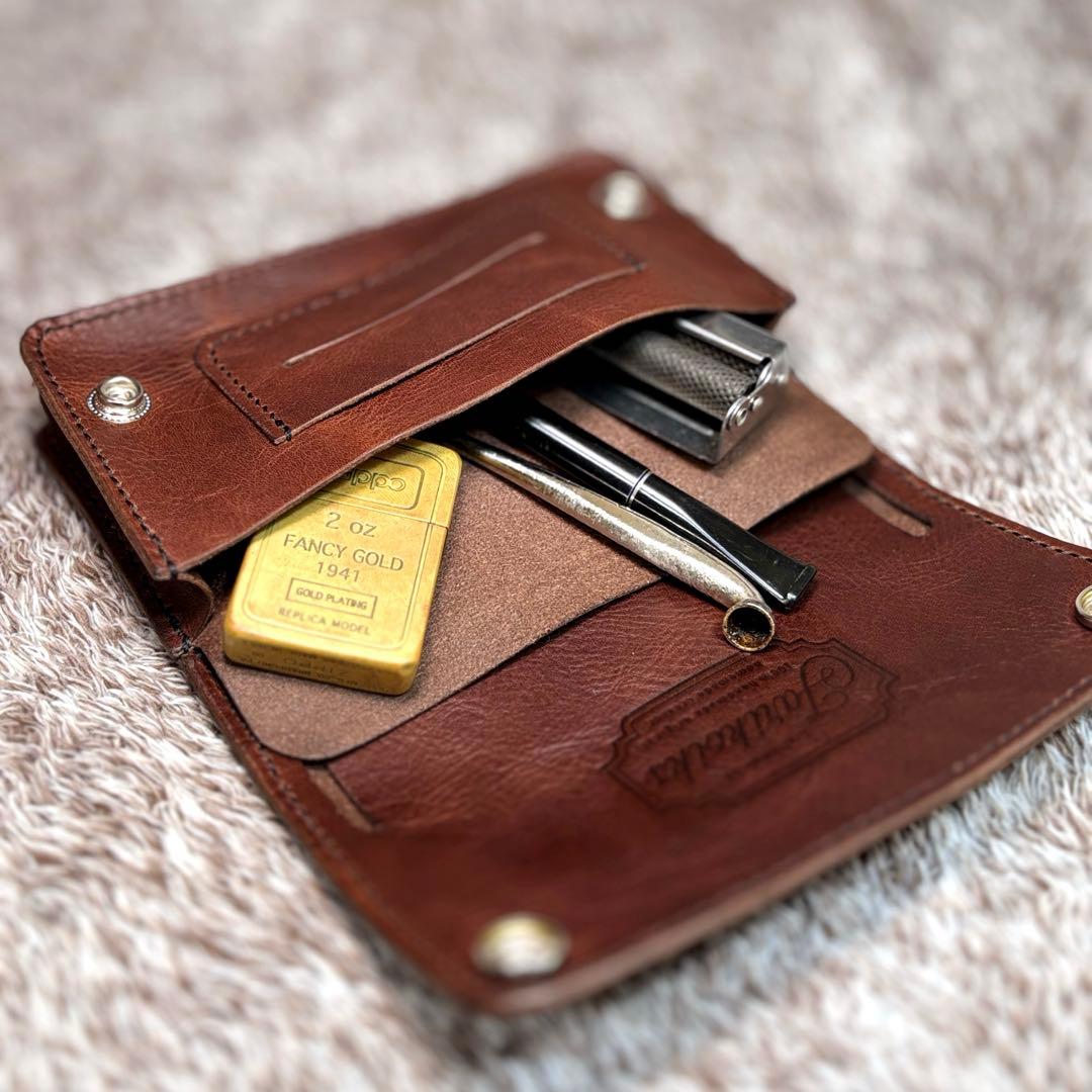 ◎大人の渋さ漂う.二つ折り.オイルヌメシャグポーチ◎