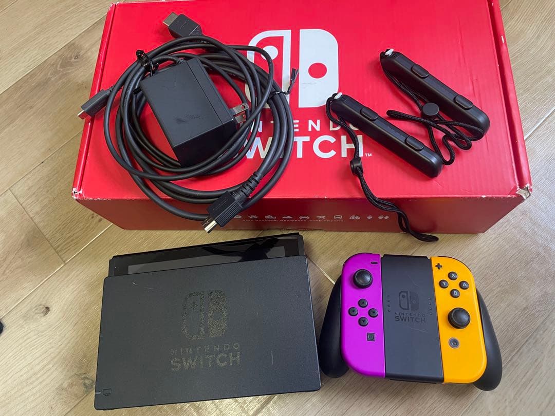 Nintendo Switch 本体 黒/紫/黄