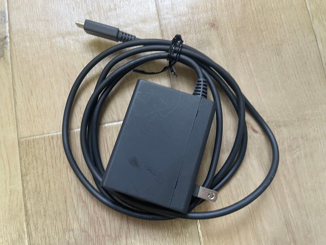 Nintendo Switch 本体 黒/紫/黄