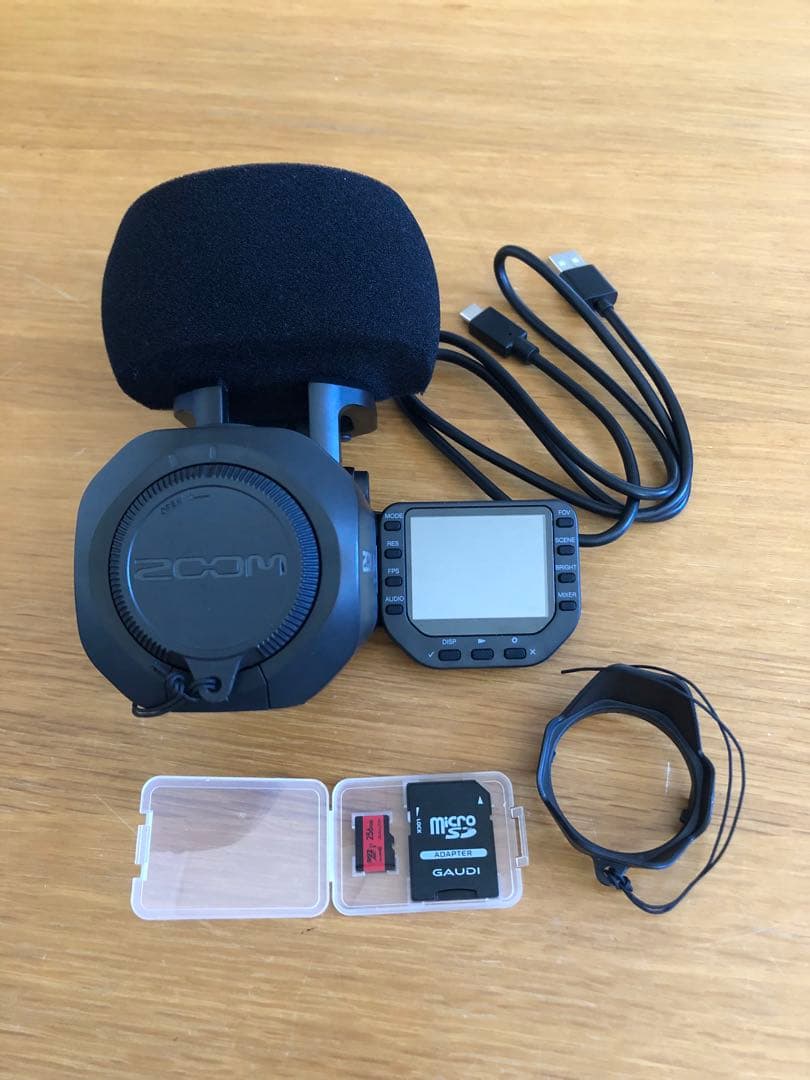 ZOOM Q8n-4K ビデオカメラ・マイクロSDカード