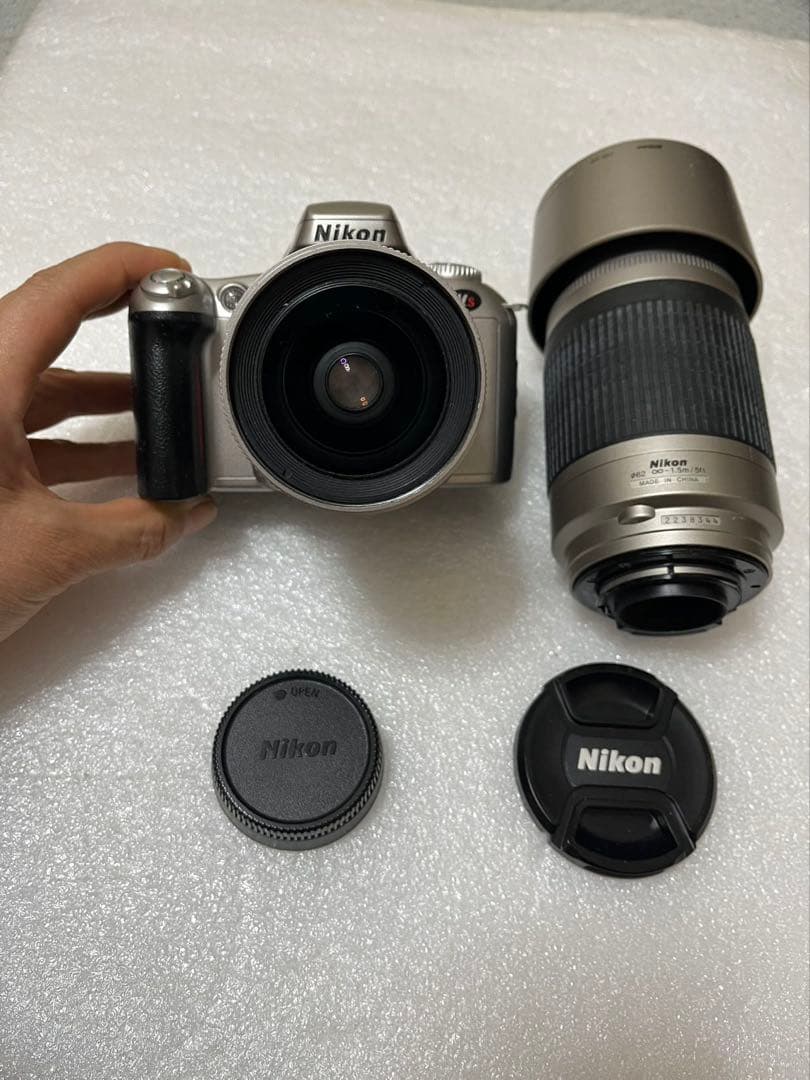 Nikon 一眼レフカメラ シルバー レンズ付きジャンク品