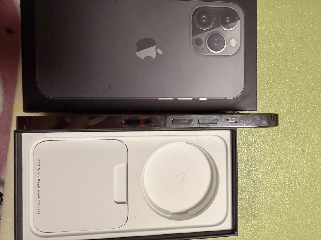 d*r様 ブランクのiPhone 13 Pro（256GB）本体と付属品豊富