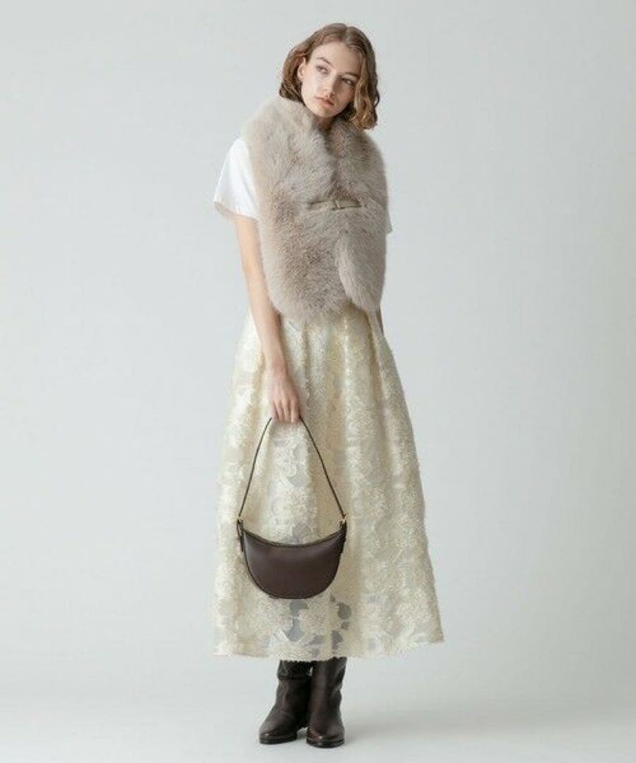 新品 CHRISTIAN VILLA 本革 ハーフムーンバッグ ワンショルダー