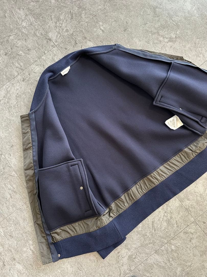 モンクレール　MA-1ジャケット