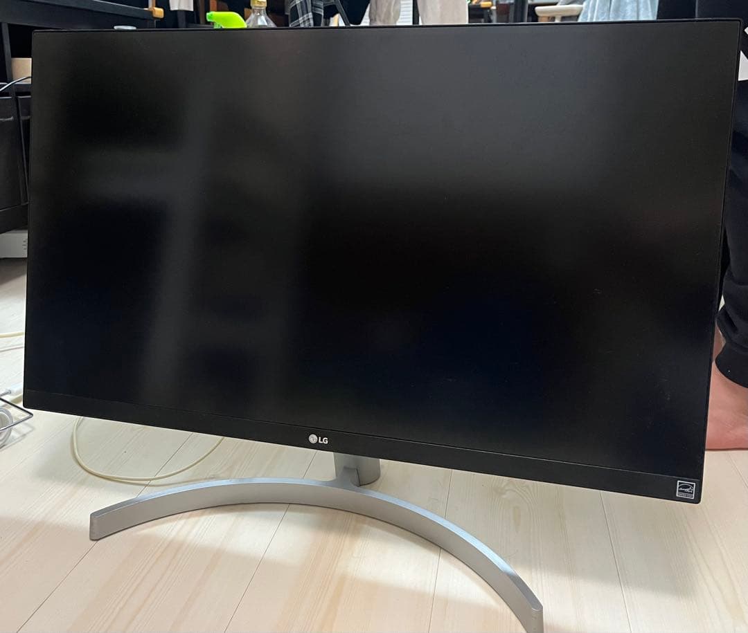 LG 27UL600 27インチモニター