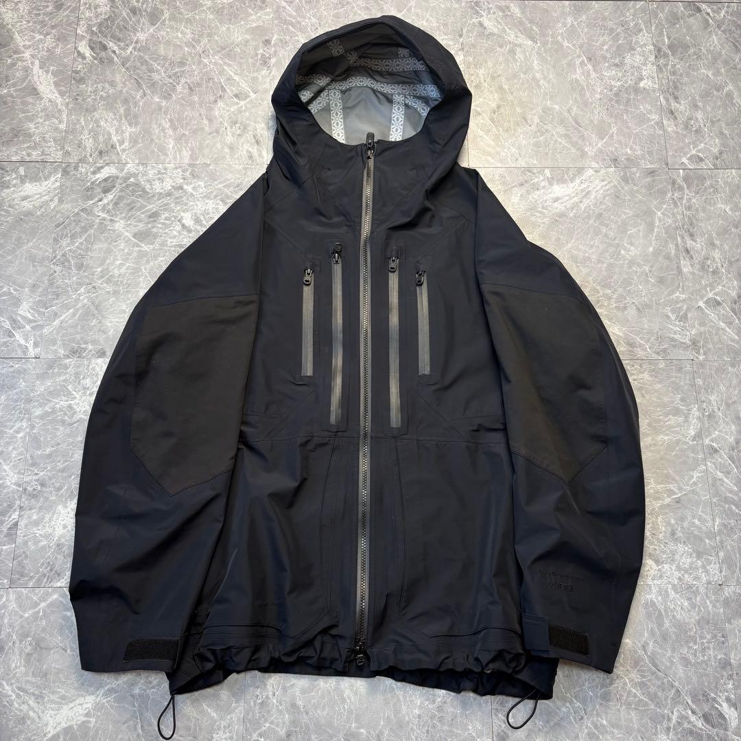 美品　ホワイトマウンテニアリング　マウンテンパーカー　ゴアテックス　黒　メンズ