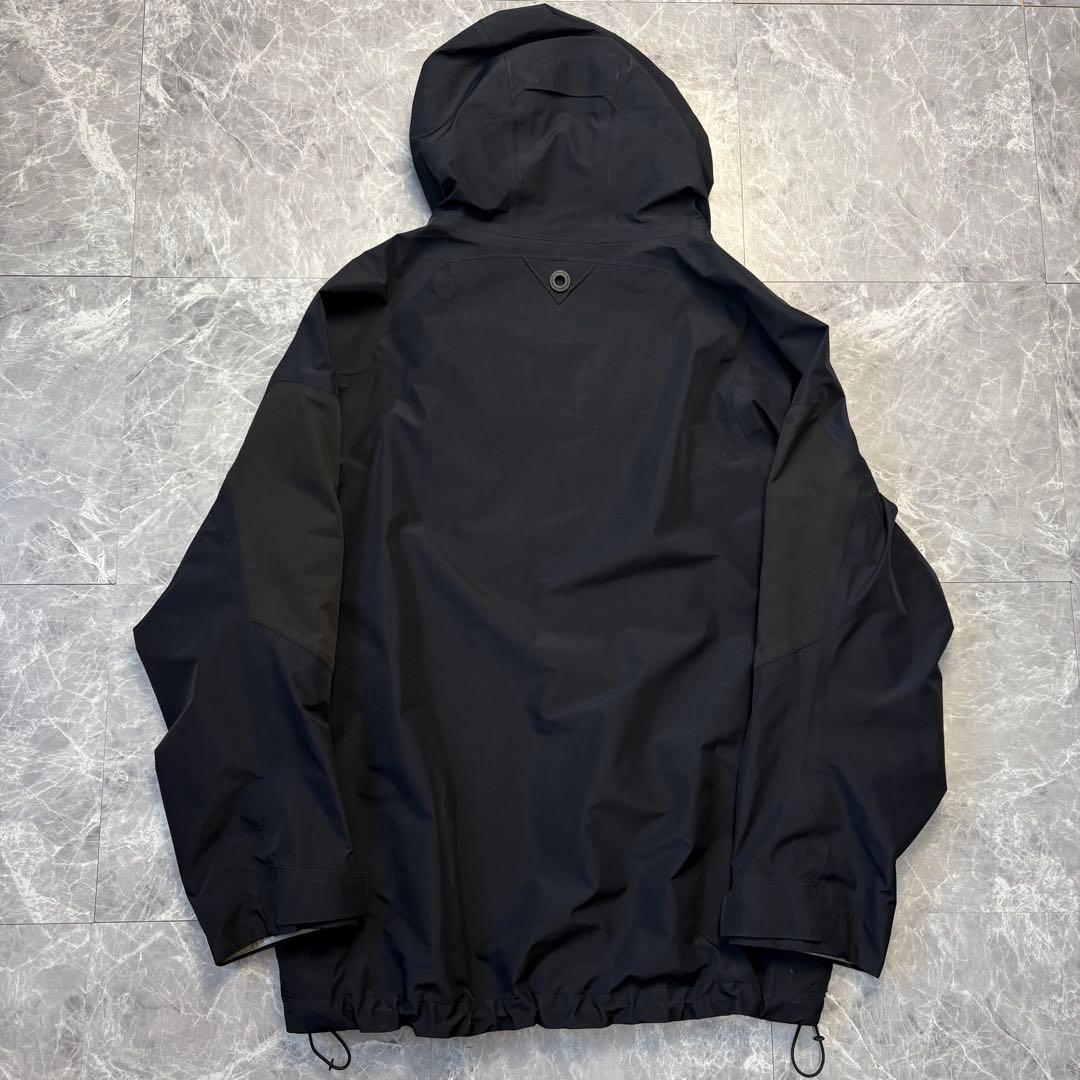 美品　ホワイトマウンテニアリング　マウンテンパーカー　ゴアテックス　黒　メンズ