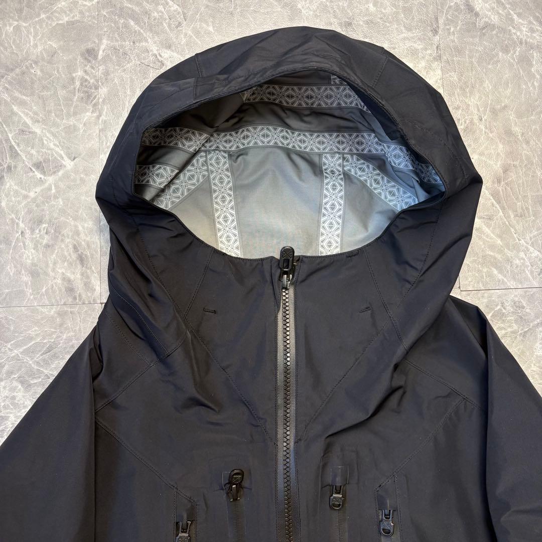 美品　ホワイトマウンテニアリング　マウンテンパーカー　ゴアテックス　黒　メンズ