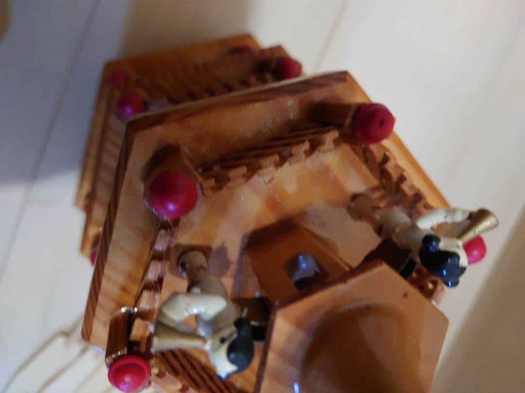 クリスマスピラミッド　木製飾り　アンティーク 　クリスマス　置物