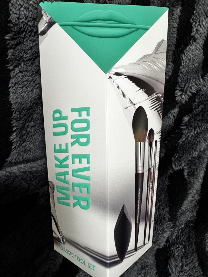 MAKE UP FOR EVER ツールセット　ホリデー限定新品