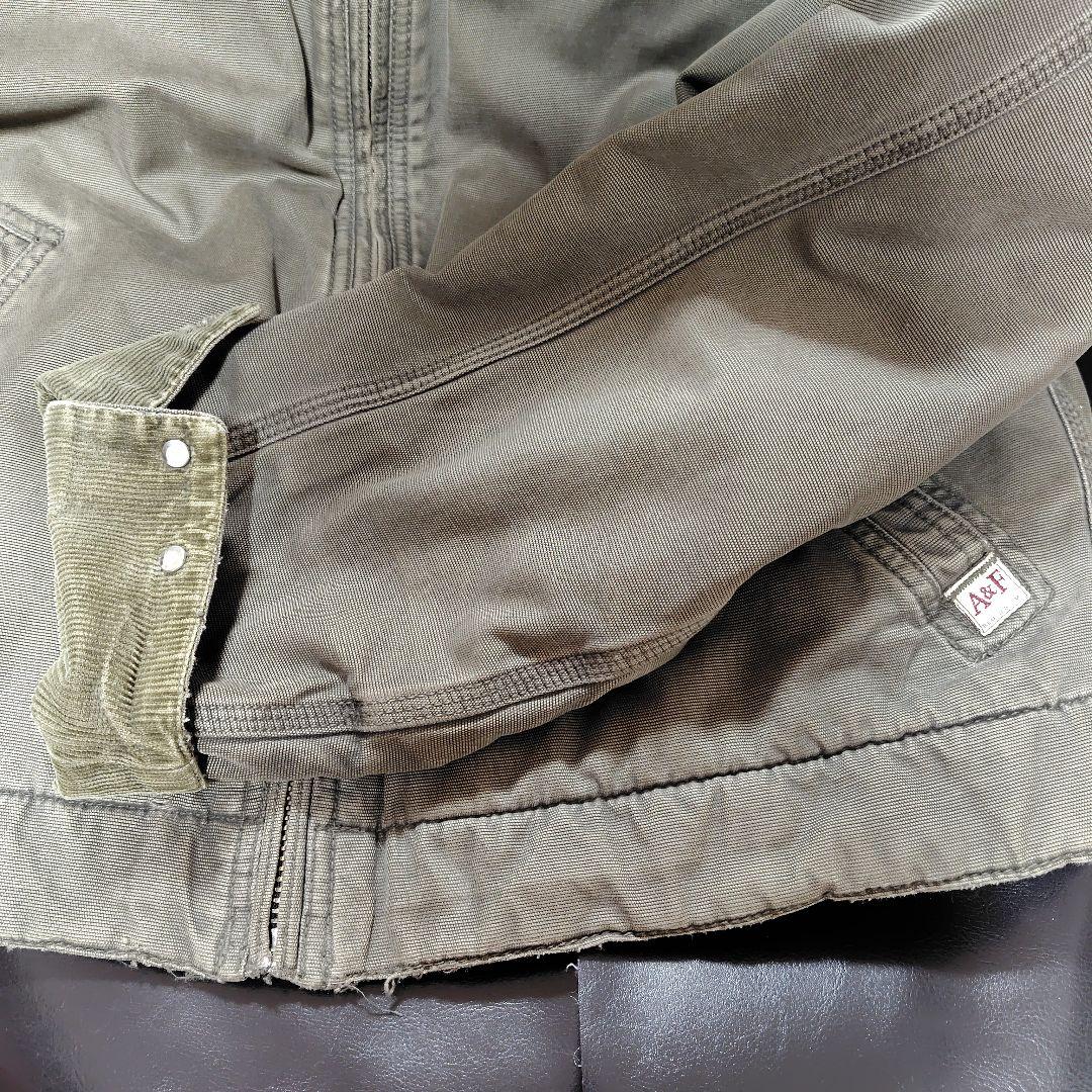 Abercrombie and Fitchジョニー デップ 着用