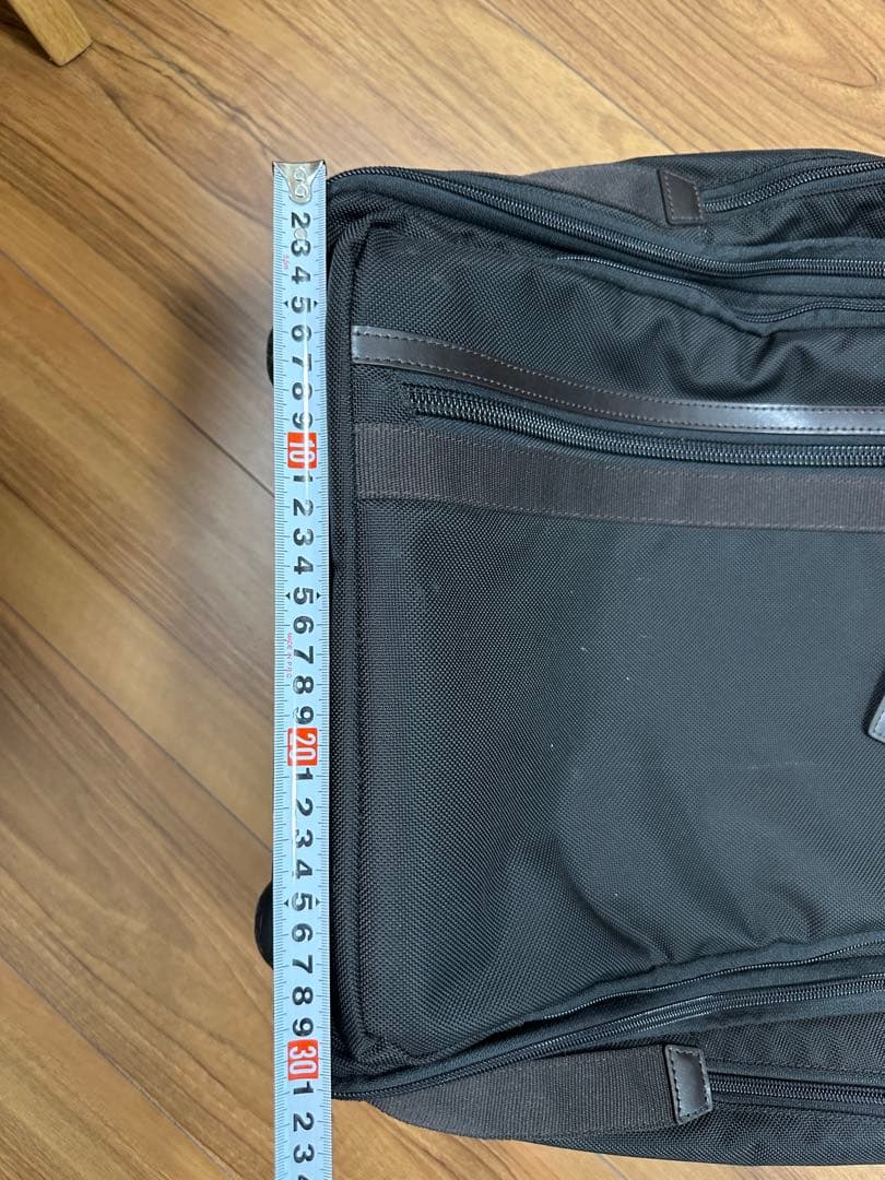 TUMI キャリーバッグ　黒　機内手荷物OK