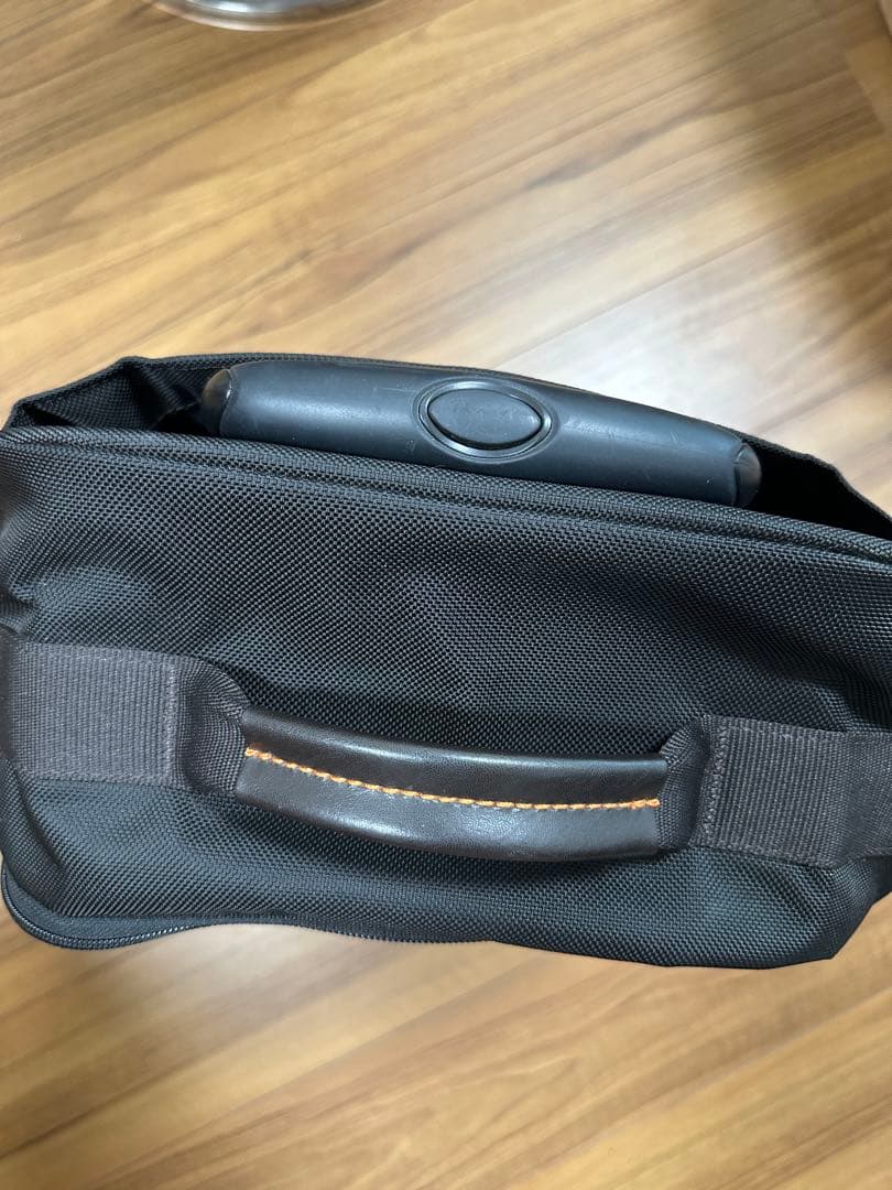 TUMI キャリーバッグ　黒　機内手荷物OK