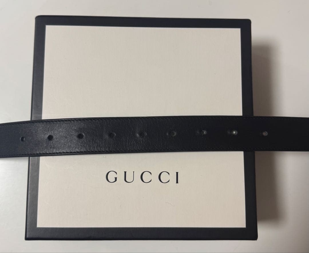 付属品有 GUCCI ブラックレザー ベルト GGロゴ ゴールド