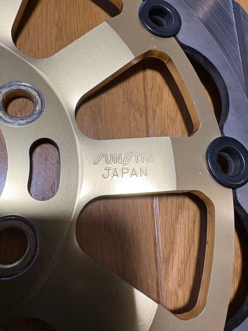 サンスター　Fディスクローター KC-101 スリットタイプ　左右　中古です。