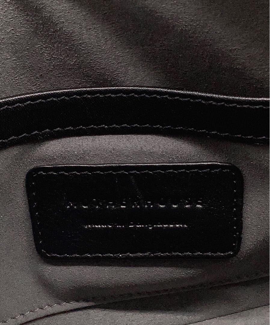 マザーハウス　リニア　レザーショルダーバッグ　ブラック