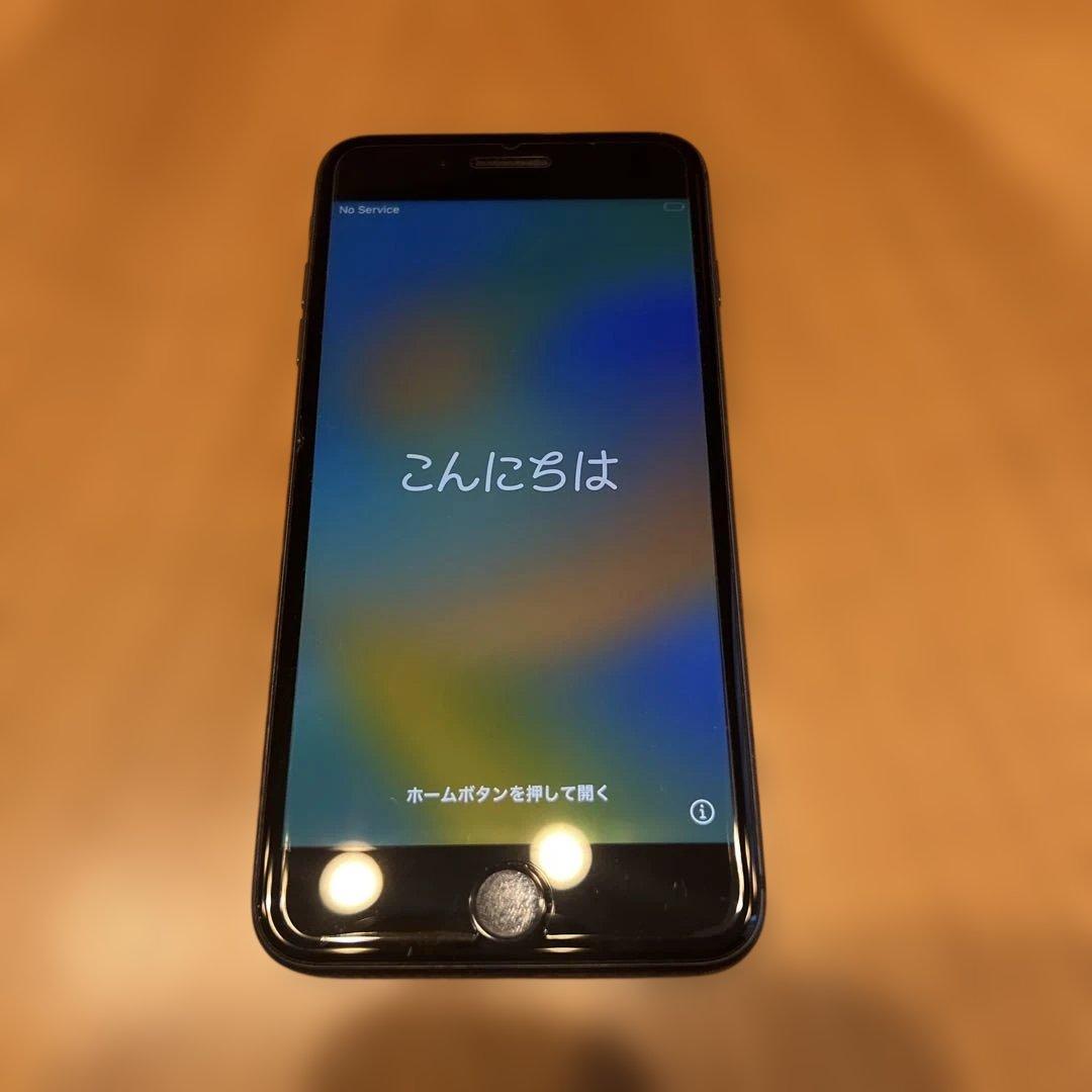 と*ー様 Apple iPhone 8 Plus ジェットブラック 本体