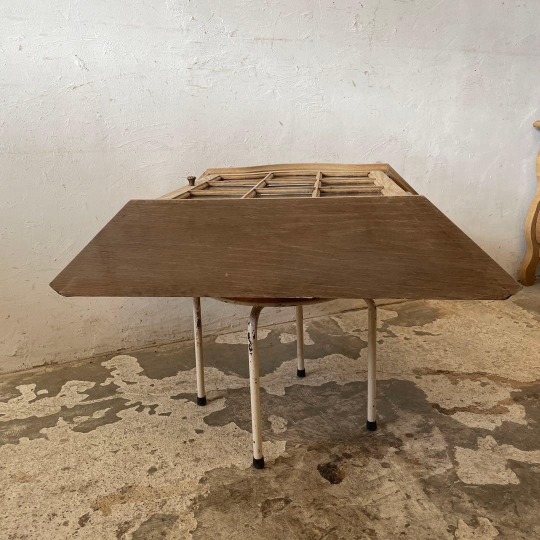 ビンテージ ウォールガラスキャビネット 剥離