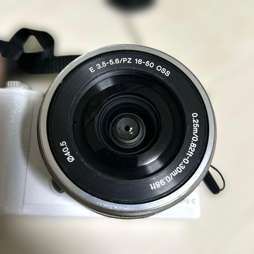 人気！ SONY α5100 ミラーレス一眼 E 16-50mm ホワイト
