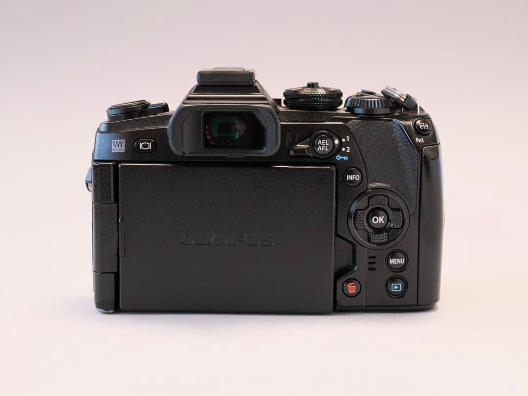 デジタルカメラ OLYMPUS OM-D E-M1 mark ii