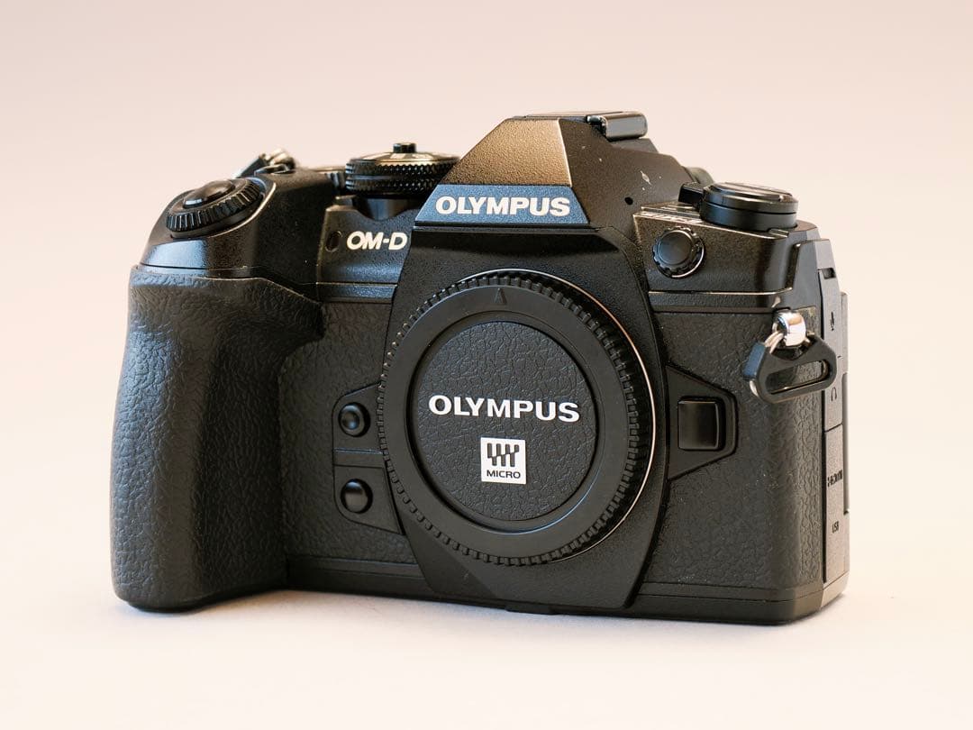 デジタルカメラ OLYMPUS OM-D E-M1 mark ii