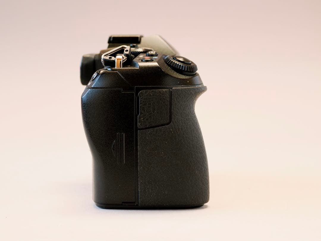 デジタルカメラ OLYMPUS OM-D E-M1 mark ii