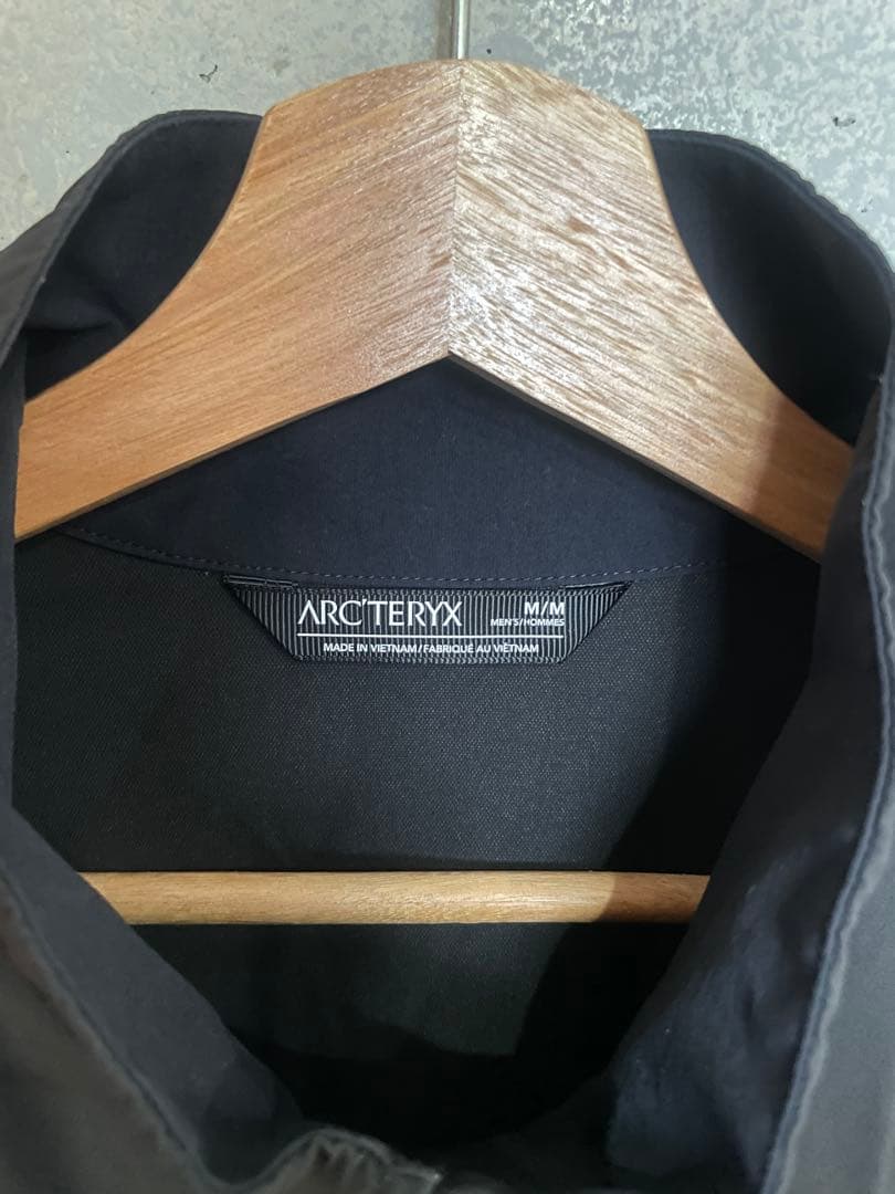 ARC’TERYX 　ガンマライトウェイトジャケット　Mサイズ