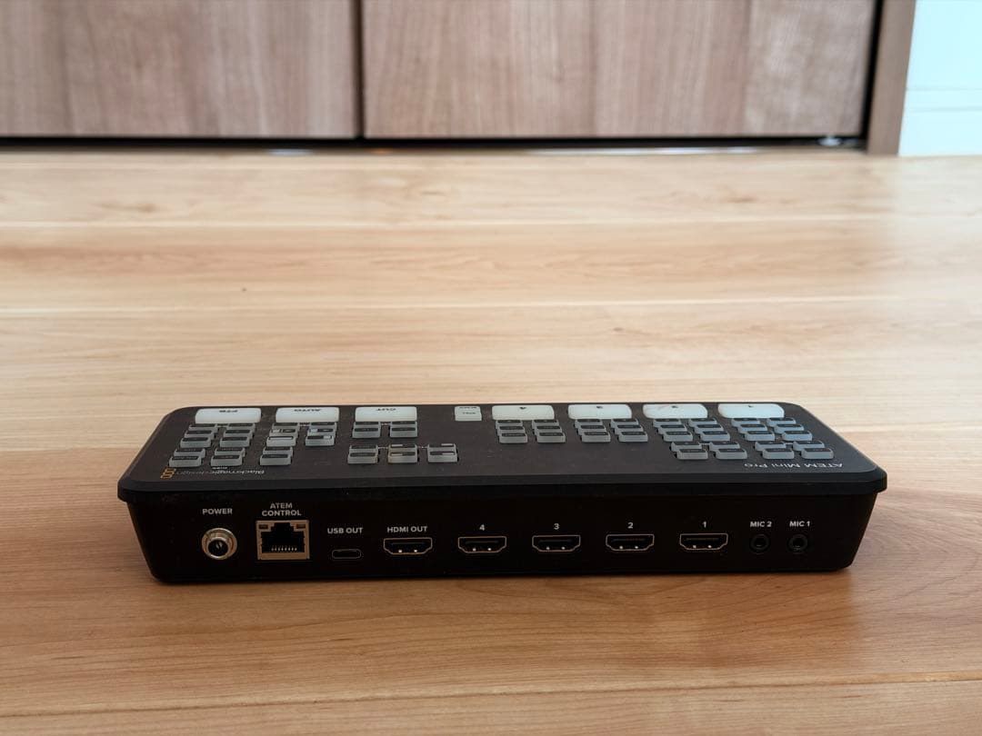 ATEM Mini Pro HDMIスイッチャー