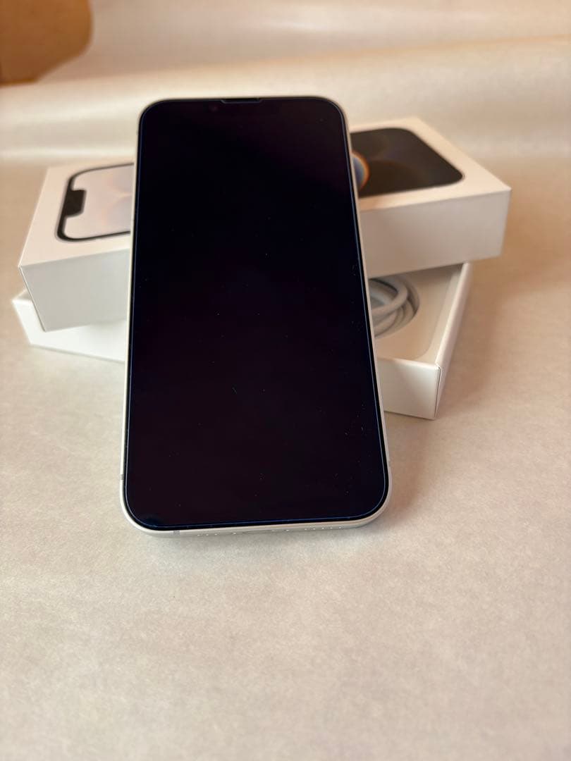 iPhone 16e ホワイト 本体 ケーブル 箱 オマケ付