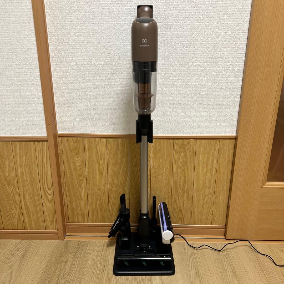 【別売りモップ付き】エレクトロラックス コードレス 掃除機 EFP71525