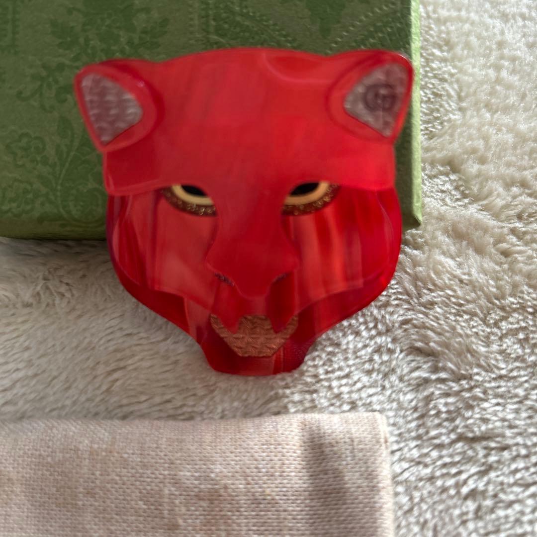 激レア　GUCCI レッド　虎　タイガー　ブローチ