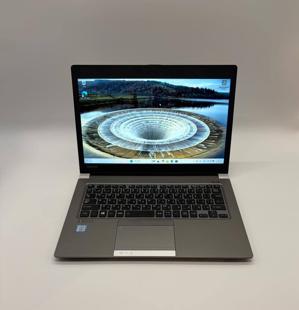 Windowsノート本体 Dynabook R63/J 8GB / 128GB SSD