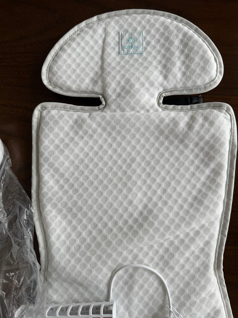 poled airluv 3 OREO ベビーシート　グレージュ