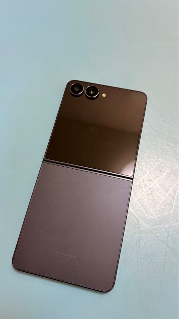 Galaxy Z Flip7（国内版SIMフリー）ブラック ほぼ新品・付属品完備