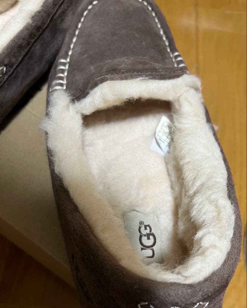 UGG アグ　アンスレー　モカシン24cm チョコレート
