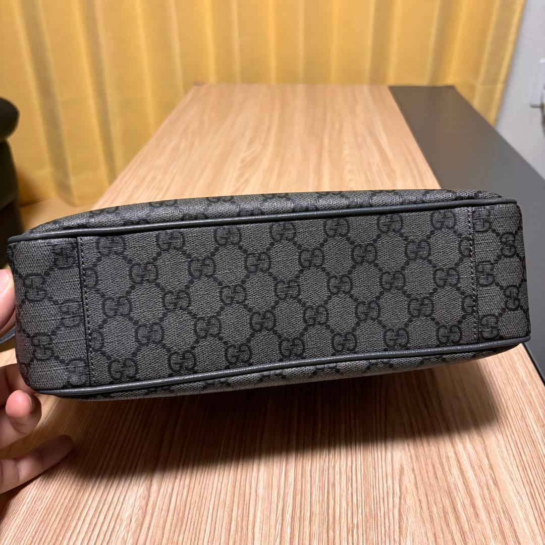 グッチ【美￼品】オフィディア メッセンジャーバッグ GGスプリームキャンバス