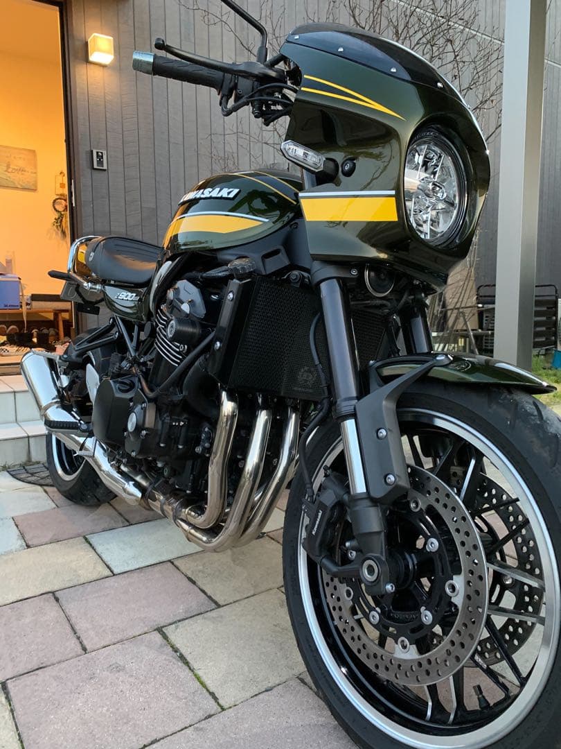 カワサキ　Kawasaki Z900RSカウル