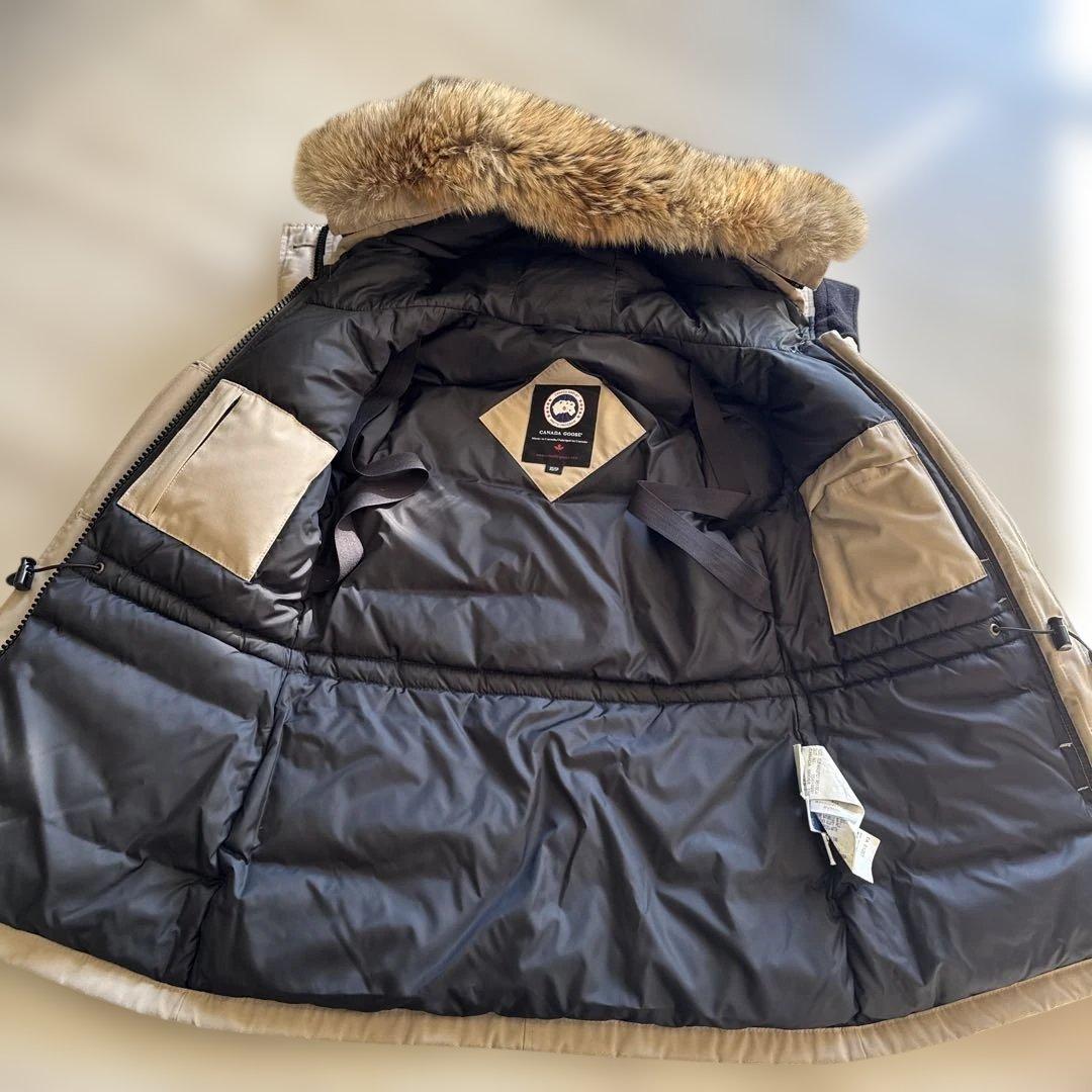 と*y様   ダウン　ベージュ ブロンテパーカ