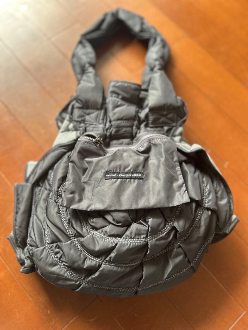 マリテフランソワジルボーの変形リバーシブルバッグ　可愛いかばんです。