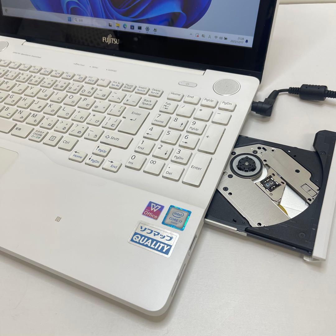 #625 富士通 AH77/W i7-6700HQ 8GB SSD256GB