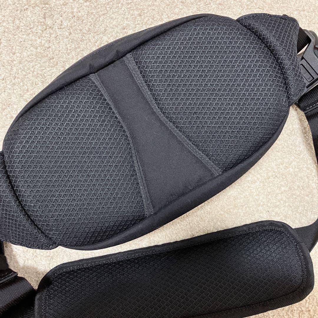 【美品/正規品】Hugoo 2way ヒップシート 抱っこ紐 おまけ付き